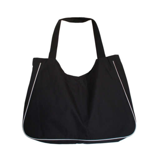 Polyester 600D, mit Reißverschluss und abnehmbarem kleinen Innenbeutel